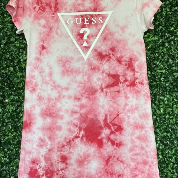 Guess Short Sleeve Longline Logo Oversized Tee. - Picture 1 of 6